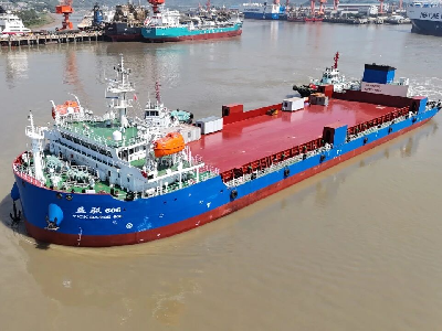 奋战三季度丨东南造船12000吨自航驳船（MW716-6）顺利交付